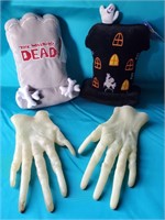 HALLOWEEN PLUSHIES AND LATEX RUBBER WITCH HAND