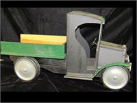 NICE METAL ANTIQUE STYLE TOY TRUCK