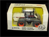 1/32 ERTL CASE 4 WHEEL DRIVE TRACTOR - IOB