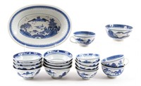CHINESE BLUE AND WHITE PORCELAIN CHINA