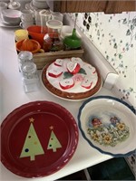 Pie Plates & Kitchenware