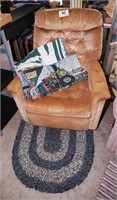 Recliner, rug & 2 throws