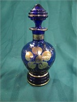 Gilded decanter with stopper 9"H