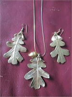Oak leaf necklace and earring set