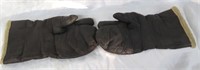 Mittens-leather with trigger finger separate