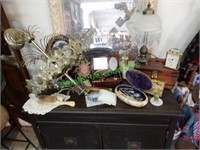 Vintage Décor, Jewlery, Lamp, Chandalier, And More