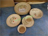 Floral Dinner Plates, Bowls, Cups & Saucer in