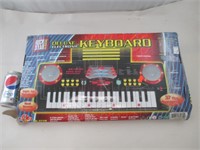 ROCK STAR Deluxe Electronic Keyboard