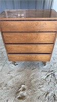 Bassett Furniture 4 drawer chest of drawers.