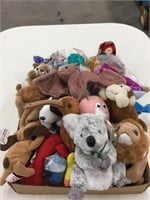 Flat of beanie babies and others