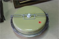 Metal Deco Style Pie Carrier