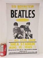 Sid Bernstein présente l'affiche des Beatles 14x22