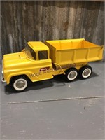Buddy L dump truck(yellow), 15"