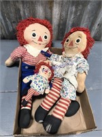 Raggedy Ann and Andy dolls