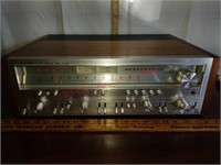 >Vintage Pioneer AM/FM stereo receiver model