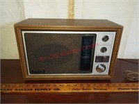 Vintage Magnavox AM/FM Radio Model BG3100-WA01