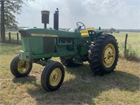 John Deere 4020