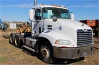 2003 Mack CX602 Semi #