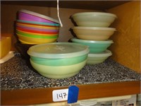 Assorted Tupperware Bowls