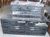 VINTAGE METAL TOOL BOX