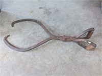 ANTIQUE ICE TONGS