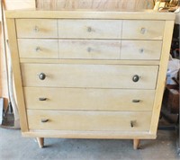 MCM (5) DRAWER DRESSER