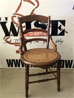 Wicker bottom chair