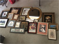 Large lot of pictures, prince and framed items