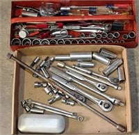 Flat lot & Tool tray of sockets-mostly Husky and