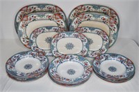 18 pcs Antique Imari Porcelain Dinner Ware