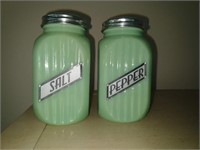 Vtg salt/ pepper