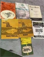 Assorted Manuals: International 230 Windrower,