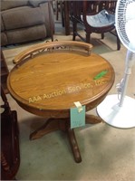 Round End Table 25Wx22T