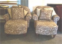 PAIR OF UPH CHAIRS & OTTAMANS