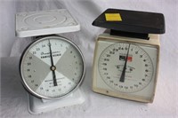 2 food scales