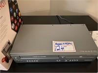 Magnavox VHS/DVD player (No Remote)