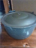 Large pot with lid