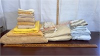 Queen size sheets sets, towels, & wash cloths.