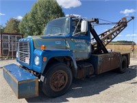 1974 Ford 800 Tow Truck