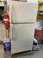 Frigidaire 14.8 Cubic Feet Refrigerator