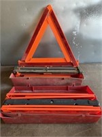 2 Emergency Warning Triangles