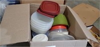 Box Of Tupperware & Other Plastic Containers