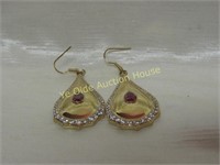 Goldtone Signed Bellezza earrings w/garnet sets