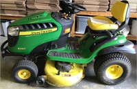 John Deere lawn tractor