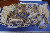 Vintage Pearl Necklaces w/Jewelry Box-Large Lot