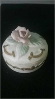 Vintage enesco ring box with rose on lid
