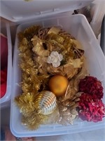 Gold Colored Christmas Decor, Other