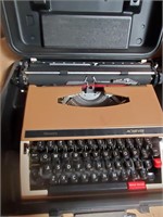 Vintage Achiever Brand Portable Typewriter