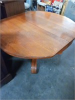 Pedestal table. Coffee table Height