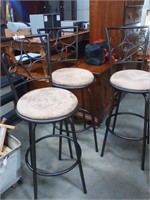 3 bar stools, Swivel